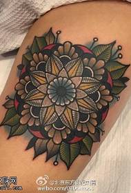 Thigh classic vanilla tattoo pattern