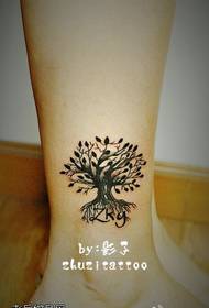 Senp ak bèl modèl tatoo ti pyebwa