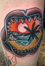 Hainan Landschaft Tattoo Muster am Mond vun engem Krokodil