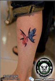 Exquisites kleines Goldfisch-Tattoo-Muster