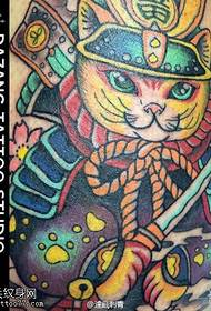 Класічны размаляваны кот агульным малюнкам татуіроўкі
