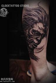 Класична и реална шема на тетоважи на Кјант Даншен