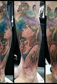 Octopus female tattoo pattern on the leg