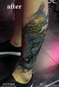 Patrón clásico de tatuaxe de deus de elefante dominante
