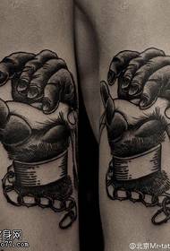 Γυναίκα μοτίβο τατουάζ στο χέρι διάβολος