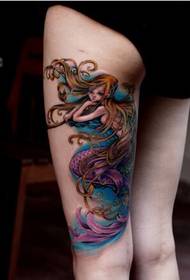 Lepa in lepa slikovna slika tatoo s sireno