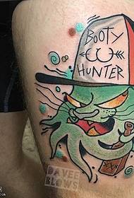 Modello di tatuaggio torta coscia dipinta
