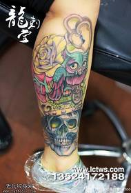 Leg color lazy owl tattoo pattern