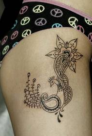 Сексуальні жіночі ніжки особистість мода ротанга квітка татуювання візерунок малюнок
