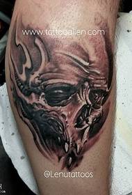 Mtindo wa tatoo la fuvu la tambarau