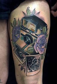 Uzorak tetovaže fotoaparata za bedro