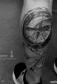 Uzorak tetovaže teleta kompasa