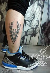 Fawn tattoo patroan op keal