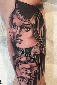 Tatuaxe de muller de xeonllos