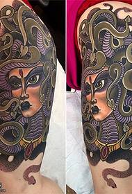 Stehenní had ženské tetování vzor
