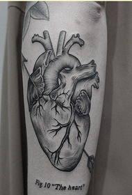 Immagine di moda tatuaggio personalità cuore tatuaggio foto