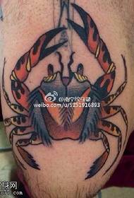 Obojeni prekrasni uzorak tetovaža rakova