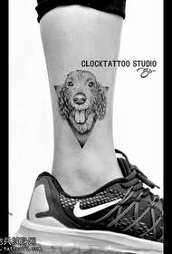 ຮູບແບບ tattoo Husky ສຸດ calf ໄດ້