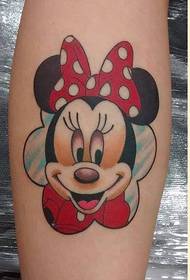 Immagini del modello del tatuaggio del mickey di colore del fumetto delle gambe di modo belle