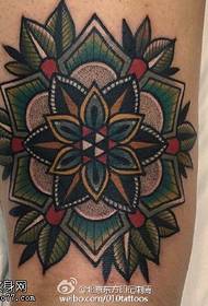 Coscia modello classico tatuaggio alla vaniglia