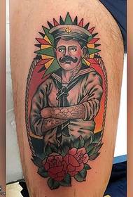 Navy tattoo patroon op die been