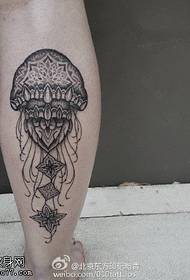 Modèle de tatouage de méduse veau