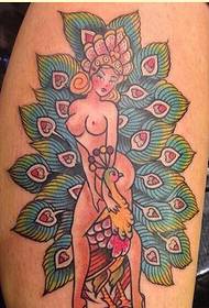 Модні особи особистості красиві картини татуювання павича татуювання