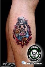 Ներկված Panda Mr. Tattoo Model- ը