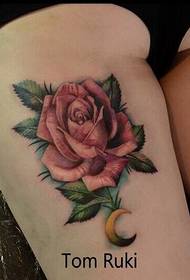 Personalità femminile gambe belli rose tatuaggi di stampa di mudellu