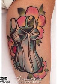 Bikini tattoo patroon op kalf