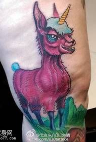 Tattoo unicorn дар рони