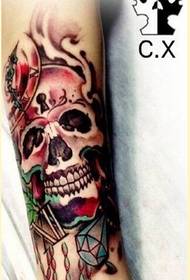 Gambe di personalità, colori europei e americani, immagini con disegni di tatuaggi di diamanti