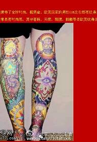 Европски и амерички модни елементи тетоважа узорак