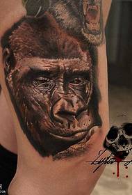 Pola tato orangutan yang realistis