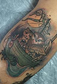 Vzorec tetovaže sova na jadrnici