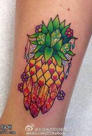 Model de tatuaj cu flori de cristal colorat
