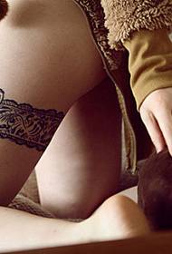 Belles cames en imatges de tatuatges de proa de cordó