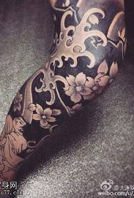 Tradisjonell klassisk japansk stil totem tatoveringsmønster