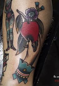 Modello tatuaggio mela di vitello