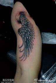 Noga uboda krila tetovaža uzorak