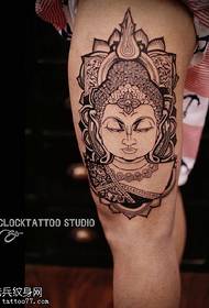 Patrón de tatuaje de Buda tradicional clásico