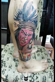 Pola tattoo pamimpin tribal klasik