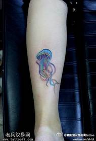 Pàtran tatù dath jellyfish leg
