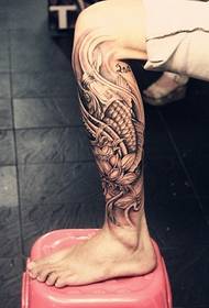 Tattoo гӯсолаи гули классикӣ