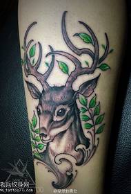 Wzór tatuażu Jeleń leśny