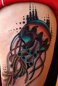 Immagine del modello del tatuaggio delle meduse di colore della gamba di personalità
