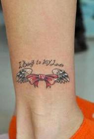 Cosa na mban le bogha álainn agus pictiúr léirithe tattoo