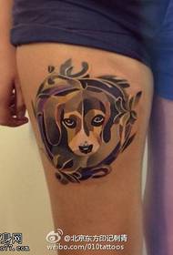 Corak tatu anjing peliharaan dicat