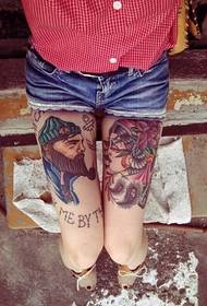 ქალი ფეხები მოდის ტენდენცია ხასიათი tattoo ნიმუში სურათი
