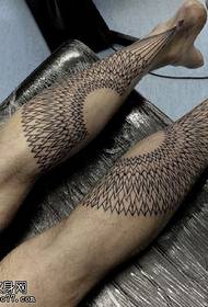 Класичан узорак тотем за тетоважу телеће ванилије